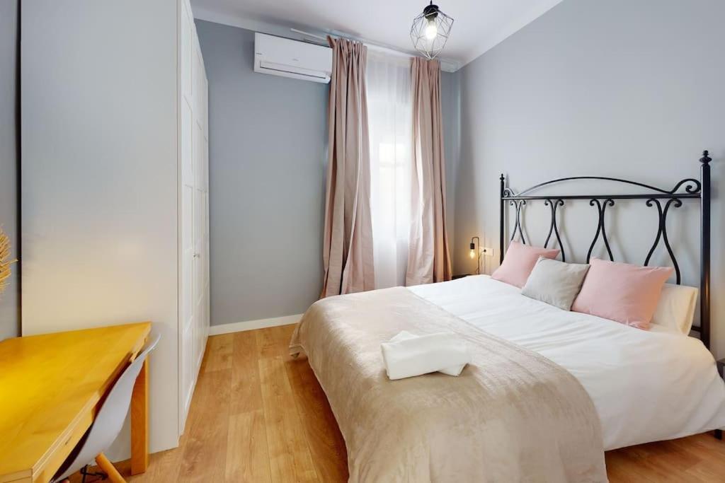 Apartamento Bright Flat Rosaleda Málaga Exterior foto